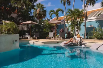 Kura-Botanica-Hotel-Poolside-05-1024x682-1